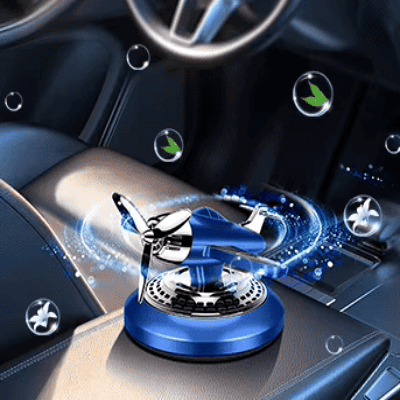 Désodorisant voiture en marche sur accoudoir central avant automibile CarAirFreshener