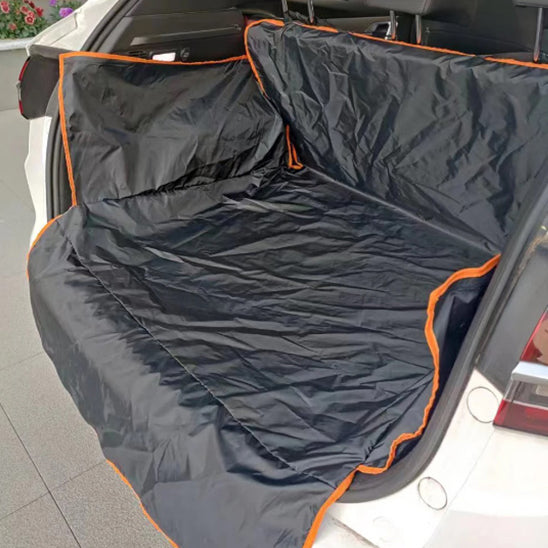 tapis housse de protection coffre voiture noir orange vue verso