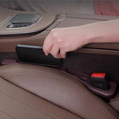 Rangement Voiture SeatGap™ Bordeaux Automobile avec compartiment telephone mobile