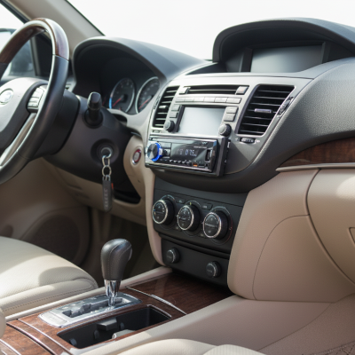 Autoradio Lecteur stéréo Bluetooth installé sur tableau de bord
