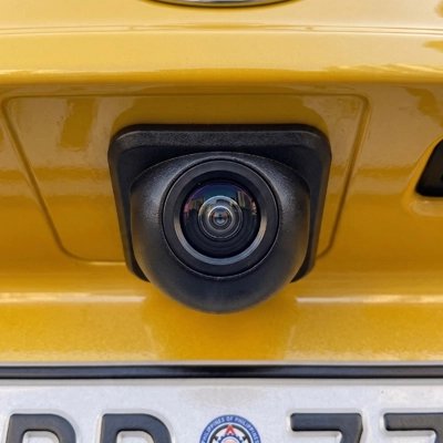 Caméra de recul Étanche sur voiture jaune