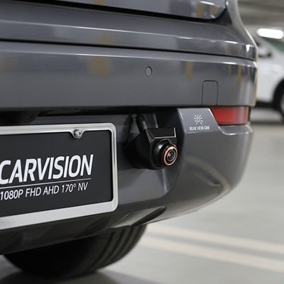 Caméra de recul pour voiture 170 ° grand angle installée près de la plaque