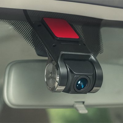 Caméra voiture USB DVR derrière rétroviseur vue de près