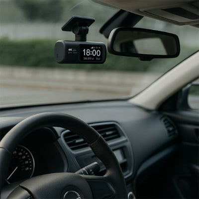 Dashcam voiture Tableau de bord 4K sur pare brise derrière rétroviseur 