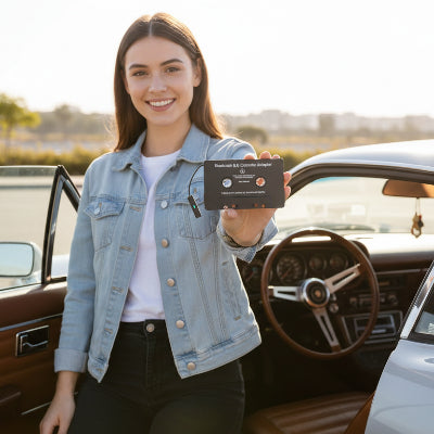 Femme présente Bluetooth dans voiture Stéréo Cassette 
