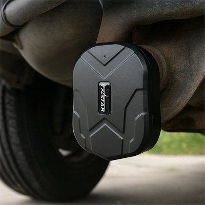 Traceur gps voiture GPS TK905 sous la voiture